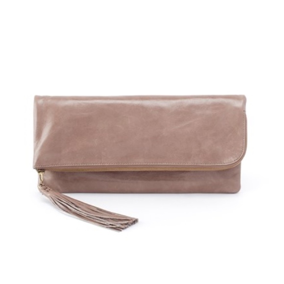 HOBO Handbags - Hobo RAINE oversized leather clutch in ASH